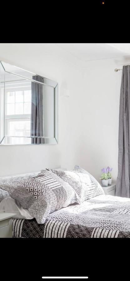 Driftwood Luxury Apartment Lyme Regis Eksteriør bilde