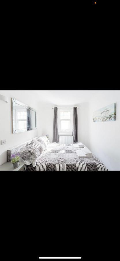 Driftwood Luxury Apartment Lyme Regis Eksteriør bilde