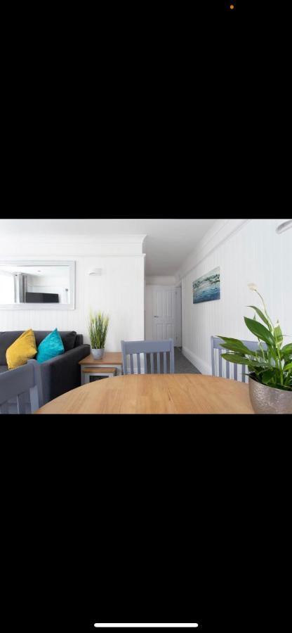 Driftwood Luxury Apartment Lyme Regis Eksteriør bilde